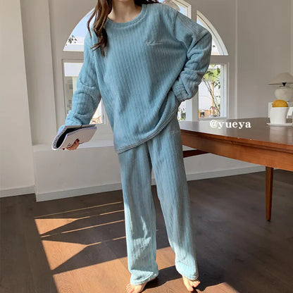 Women's Striped Coral Fleece Pajamas Set for Fall/Winter